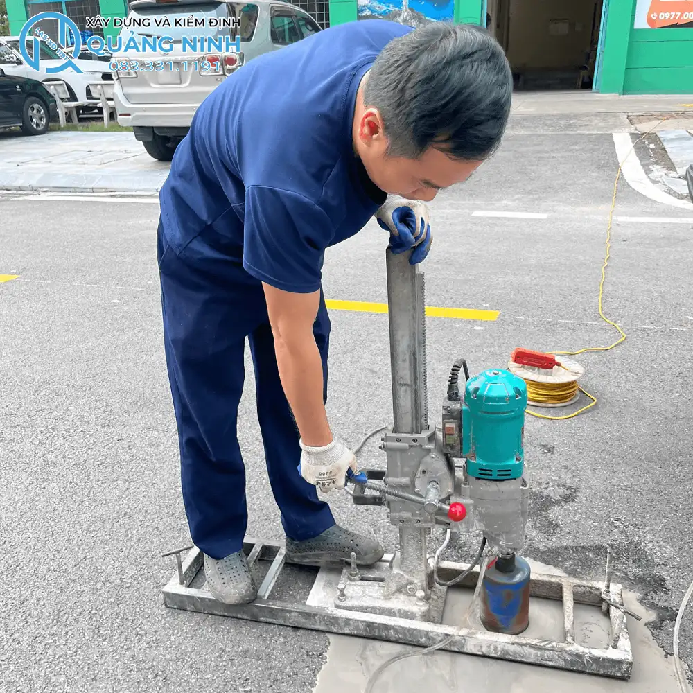 Công tác khoan bê tông đường tại hiện trường